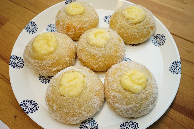 How to make the Swedish Pastry Sockerbullar